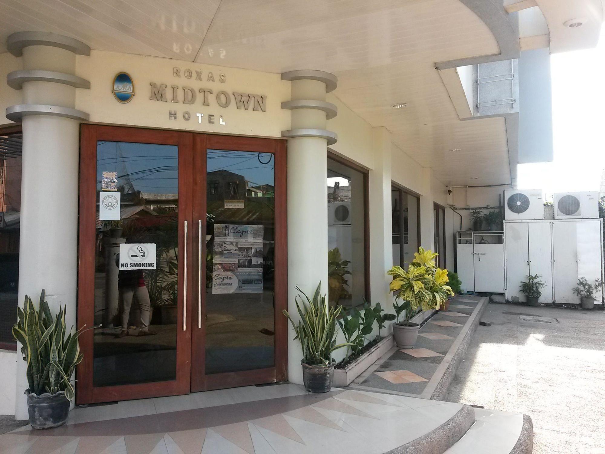 Готель Roxas Midtown Екстер'єр фото